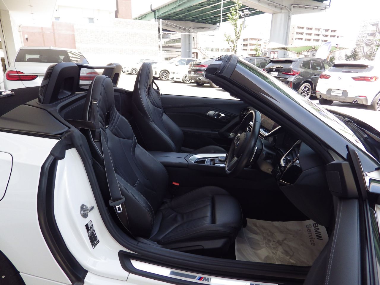 G29 z4 sDrive20i RHD