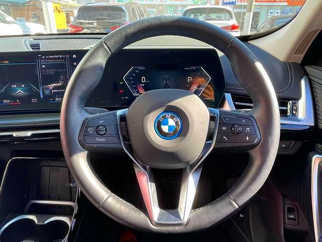 U11 iX1 xDrive30