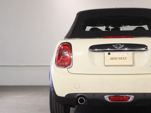 MINI CONVERTIBLE COOPER