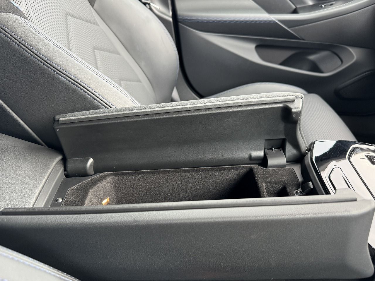 BMW i5 eDrive40 Sedan RHD
