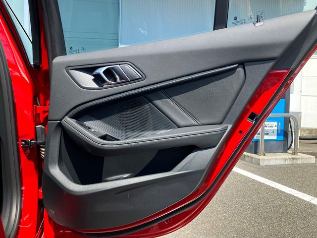 F40 118d Sports Hatch 5-door B47 2.0d