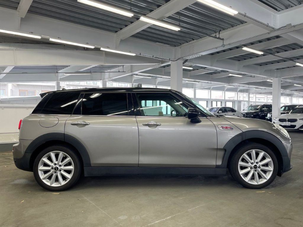 MINI COOPER CLUBMAN