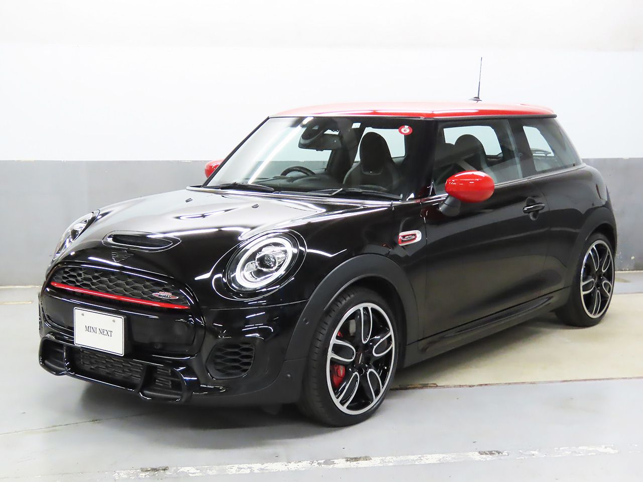 MINI JOHN COOPER WORKS 3 DOOR.