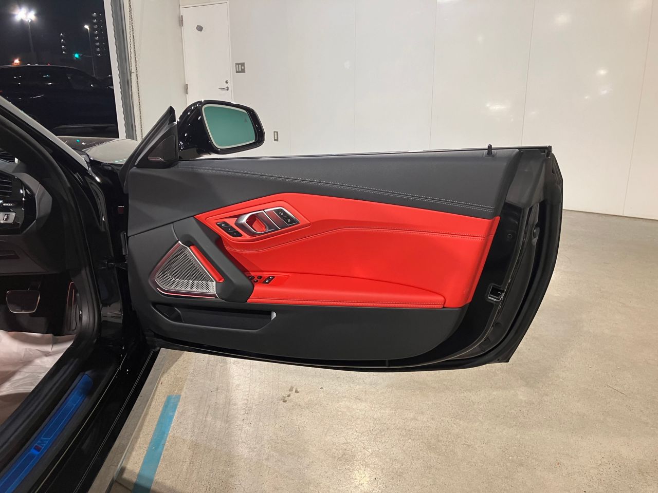 G29 z4 sDrive20i RHD