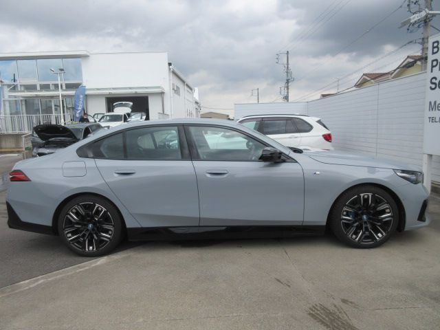 i5 M60 xDrive 