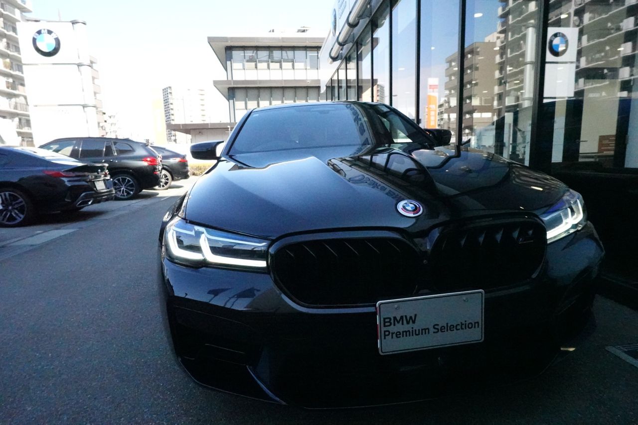 M5 Sedan RHD