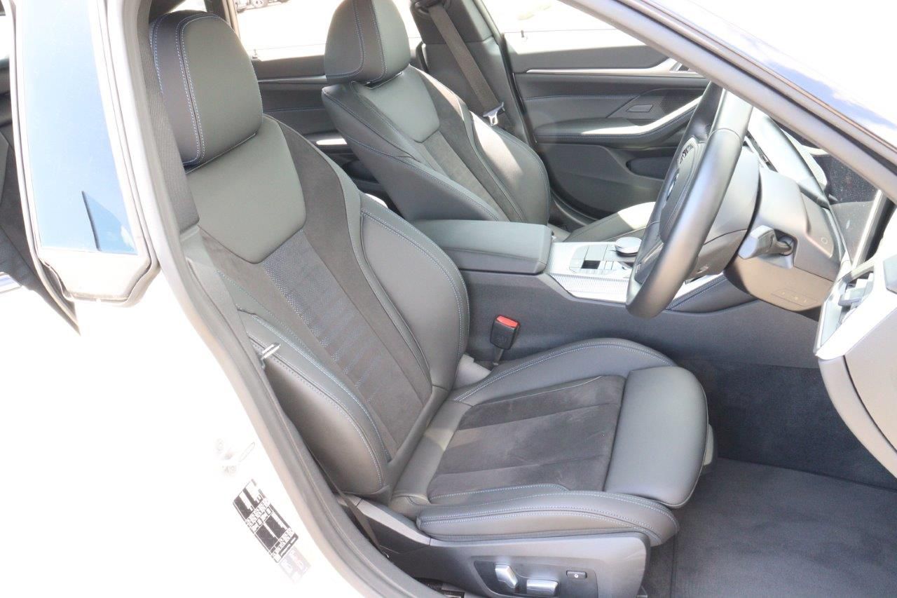 G26 i4 eDrive35 RHD