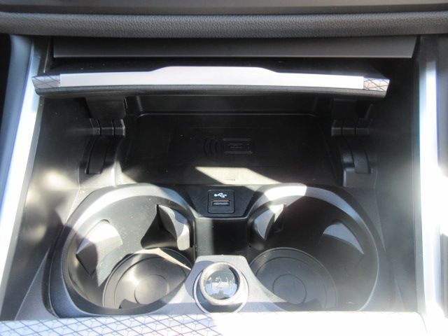 320d xDrive Berline RHD