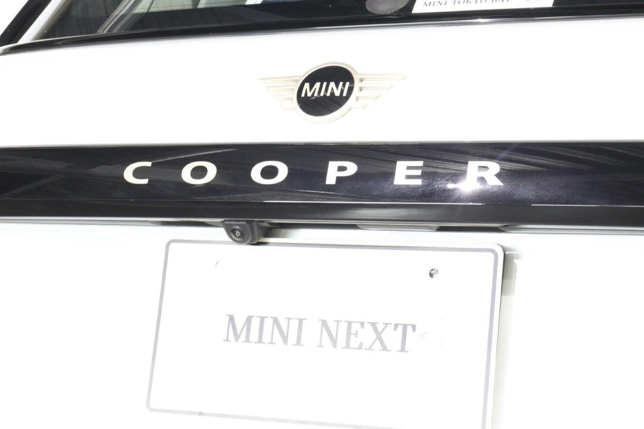 THE NEW MINI COOPER (5 DOOR) C