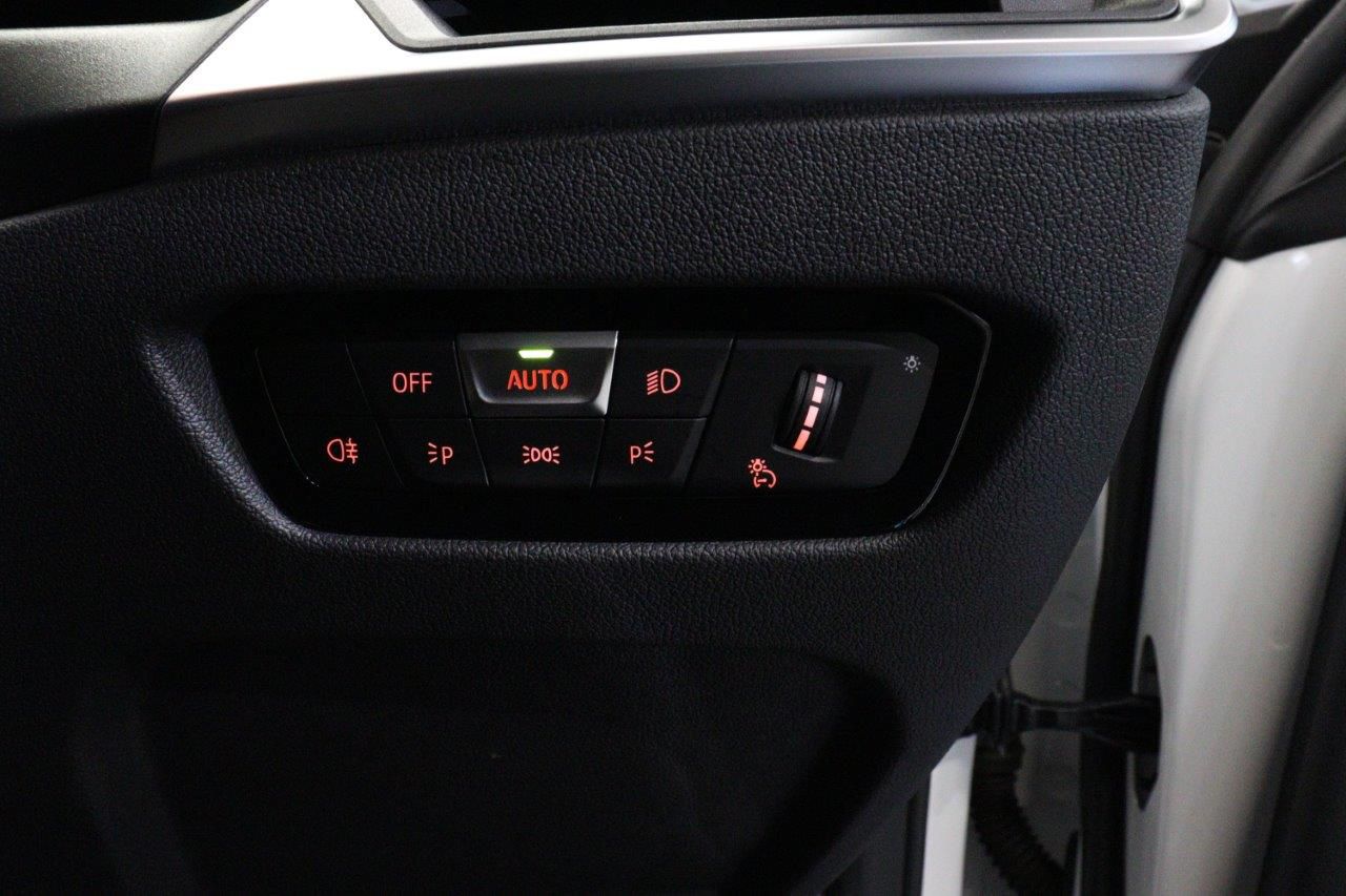 G26 i4 eDrive35 RHD