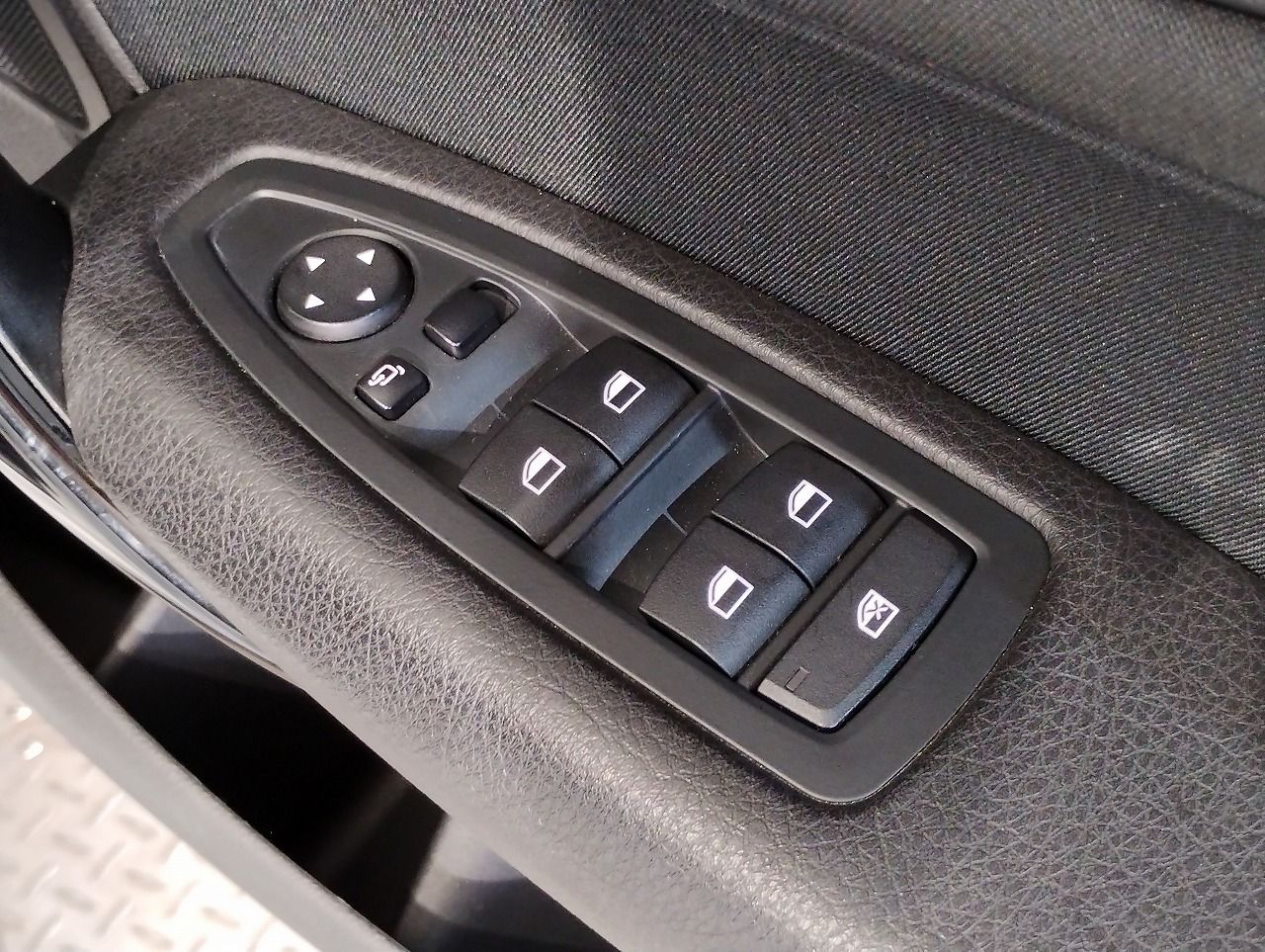 118D 5DOOR RHD