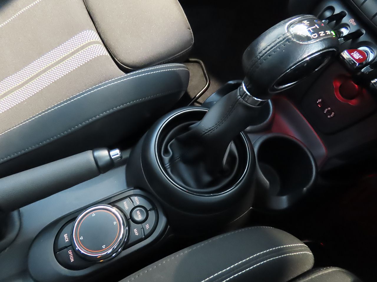 F56 MINI COOPER S