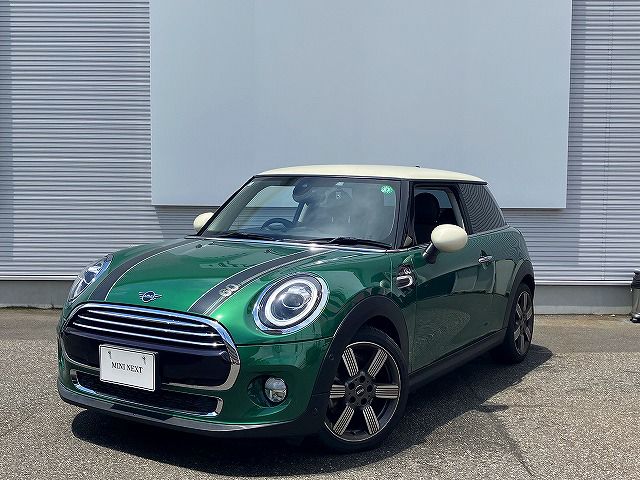 THE NEW MINI COOPER 3 DOOR.