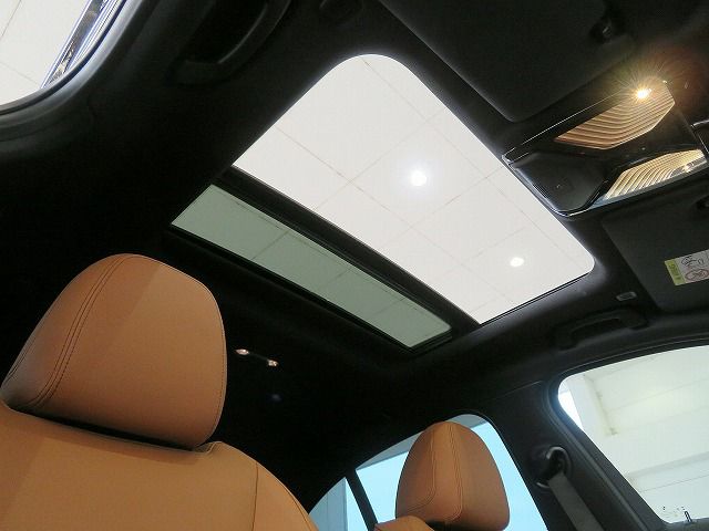G20 320d xDrive RHD Saloon