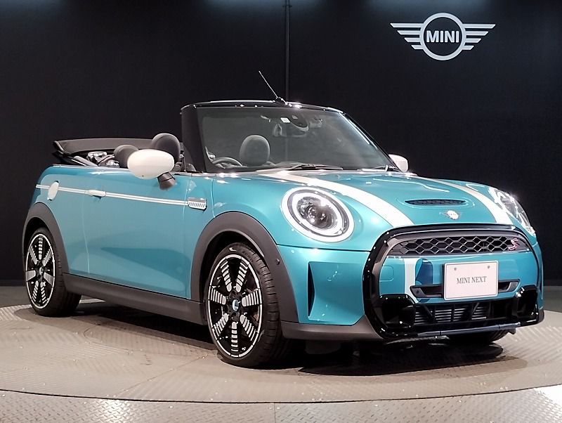 MINI Cooper S Convertible RHD