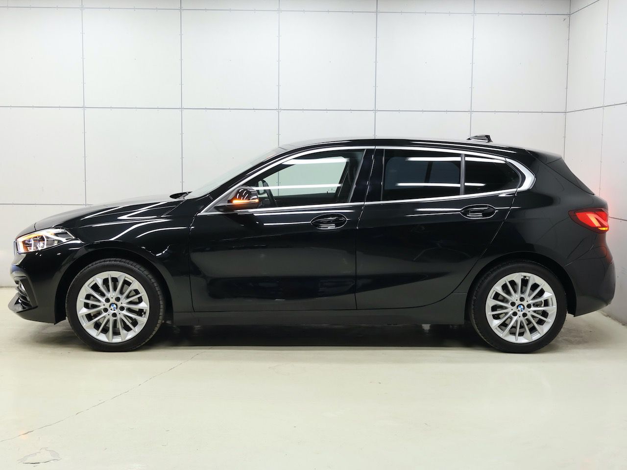 F40 118d Sports Hatch 5-door B47 2.0d