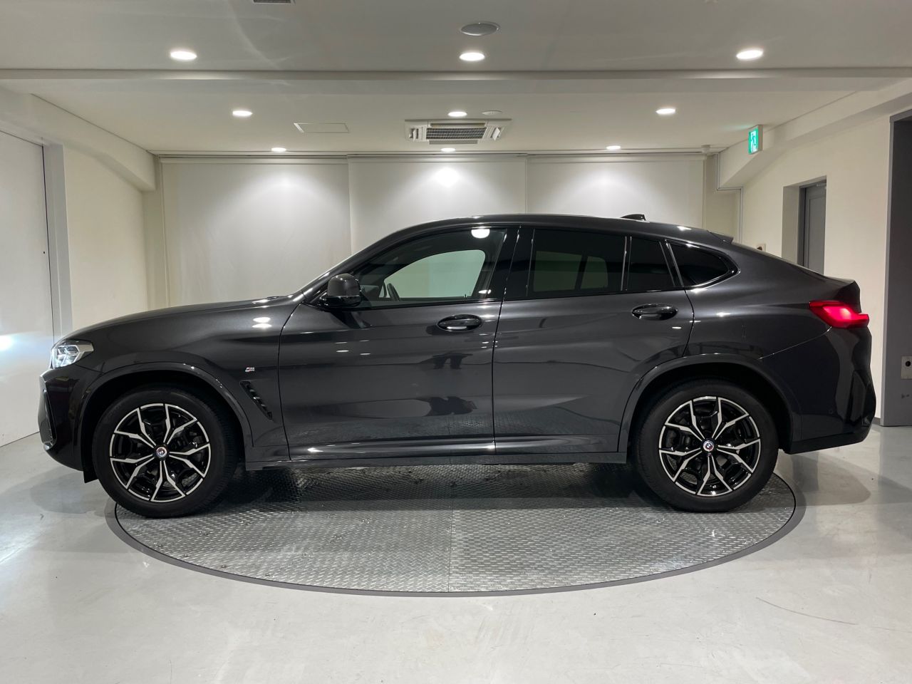 X4 xDrive20d RHD