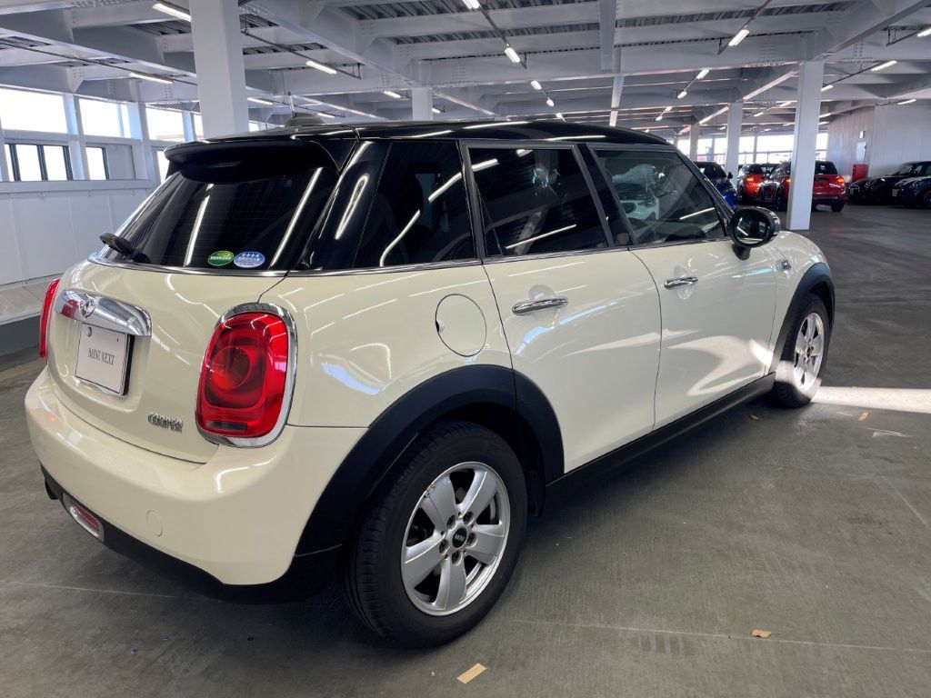 F55 COOPER