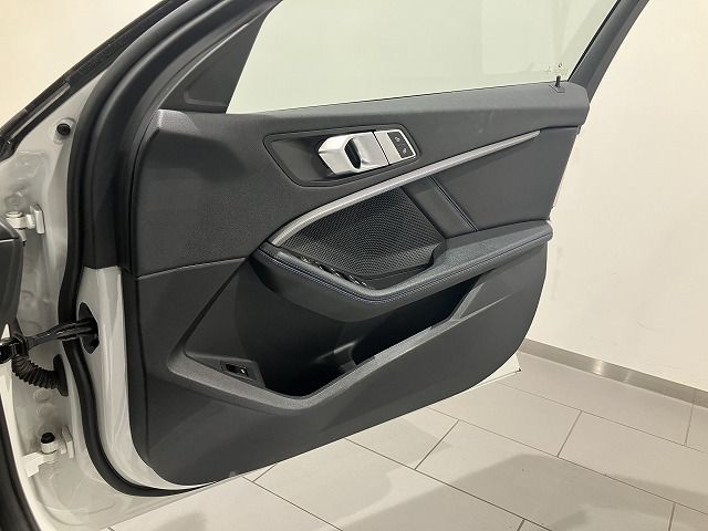 F40 118d Sports Hatch 5-door B47 2.0d