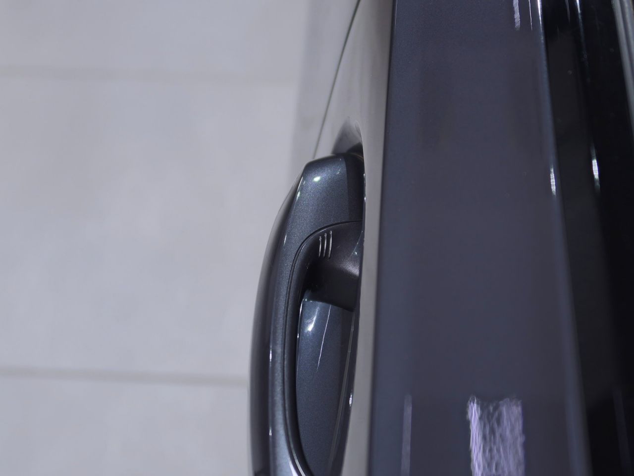 G20 330e Saloon RHD MX