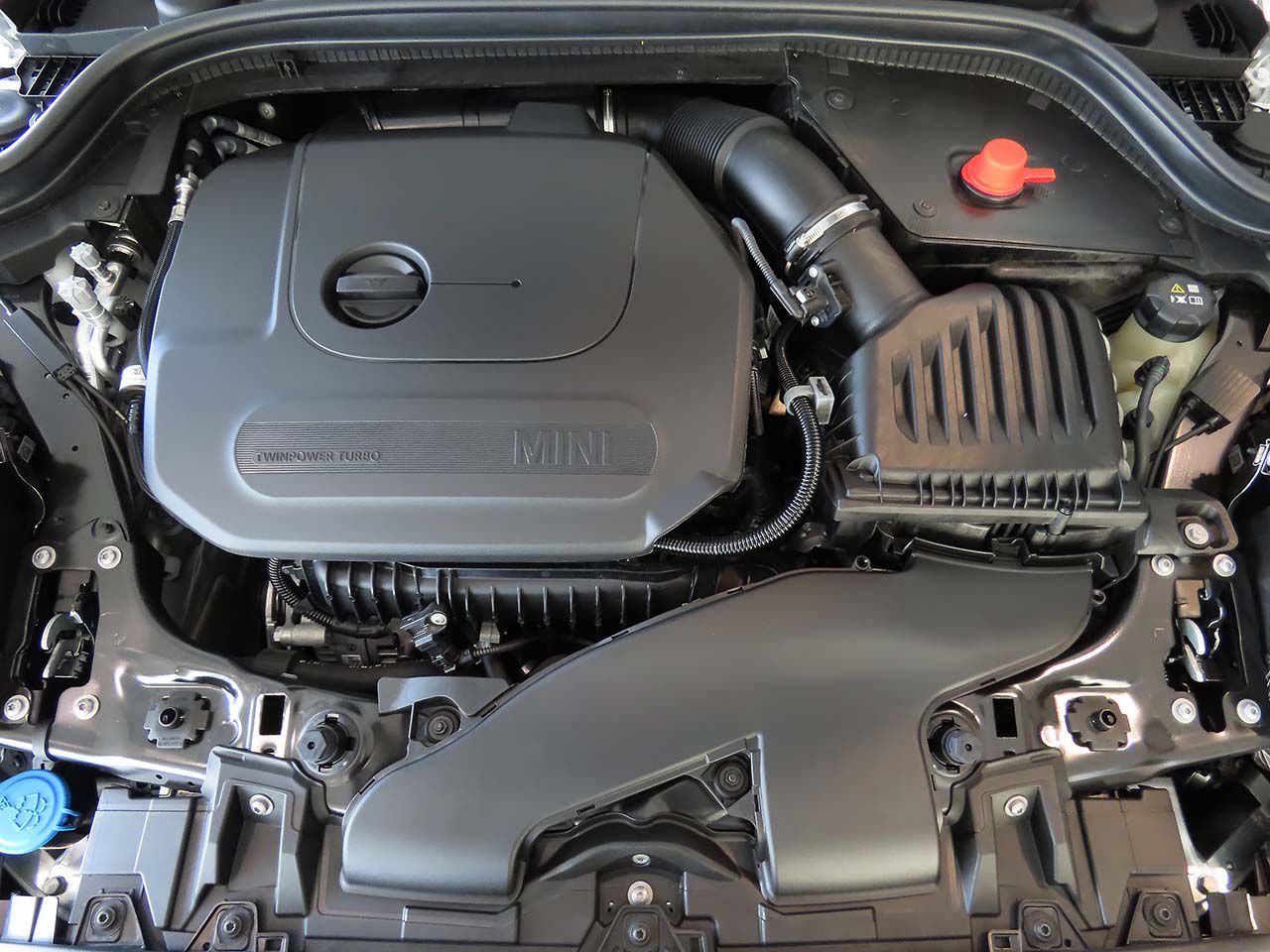 MINI Cooper F56 RHD