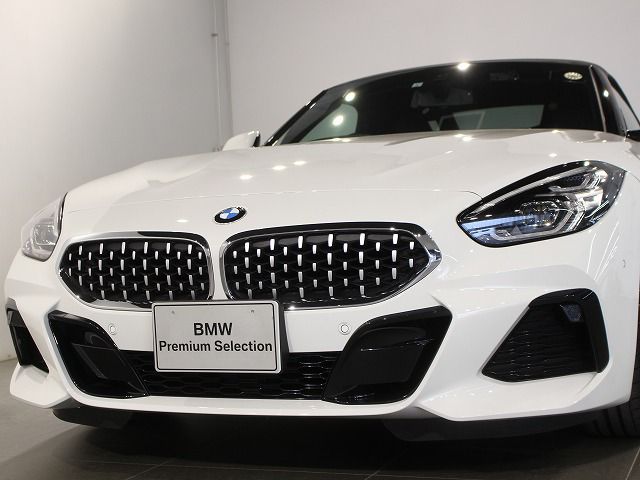 G29 z4 sDrive20i RHD