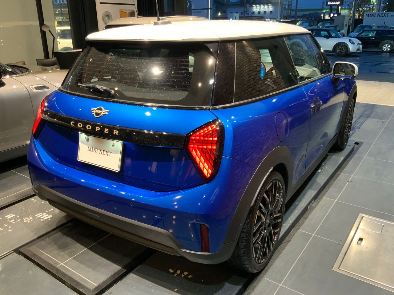 F66 MINI Cooper C 3Dr