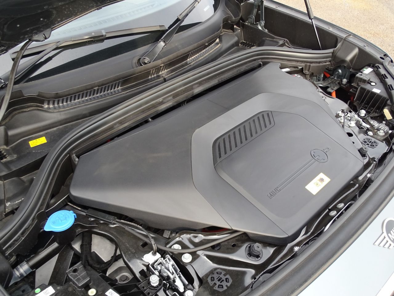 U25 MINI Countryman SE ALL4