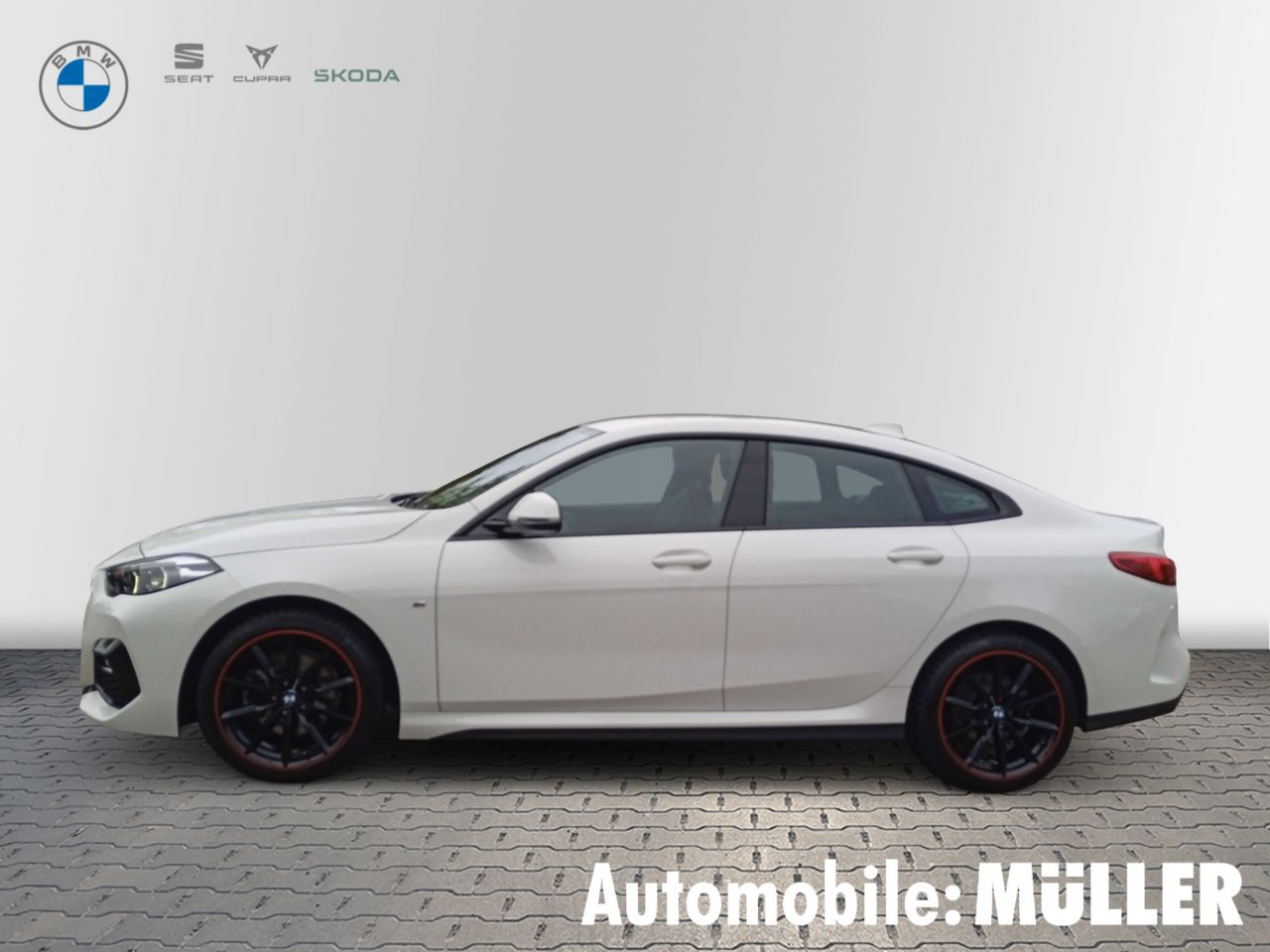 BMW 218