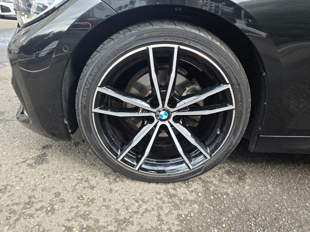 G20 320d xDrive RHD Saloon