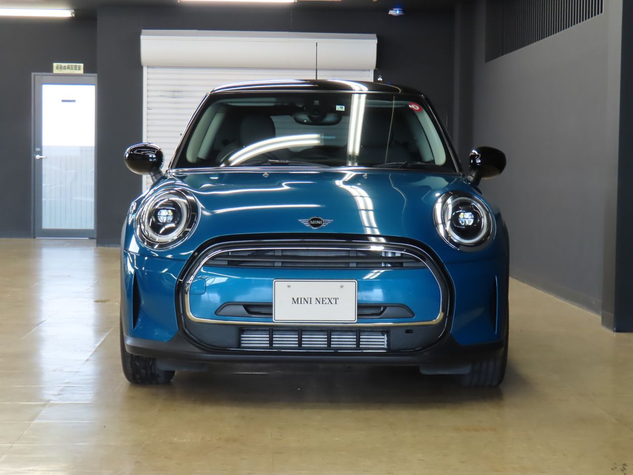 MINI Cooper F56 RHD