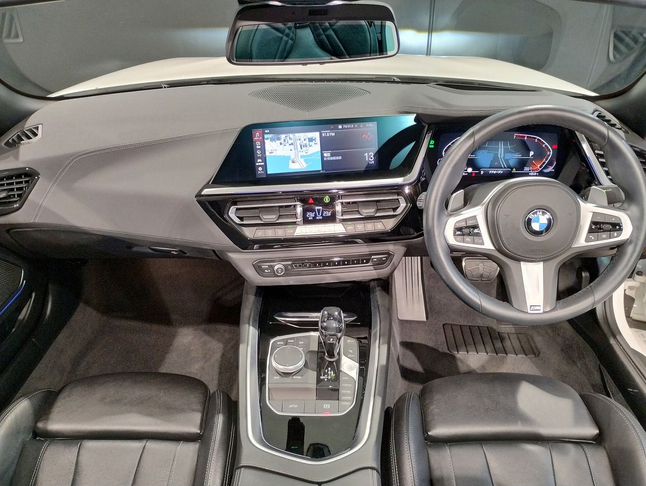 G29 z4 sDrive20i RHD