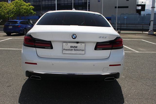 520i Sedan RHD