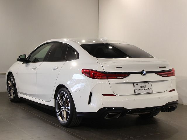 F4* **35i xDrive **** ***** B48 2.0i