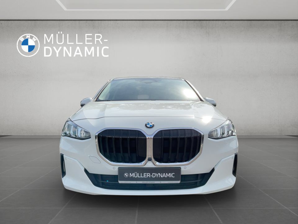 BMW 218