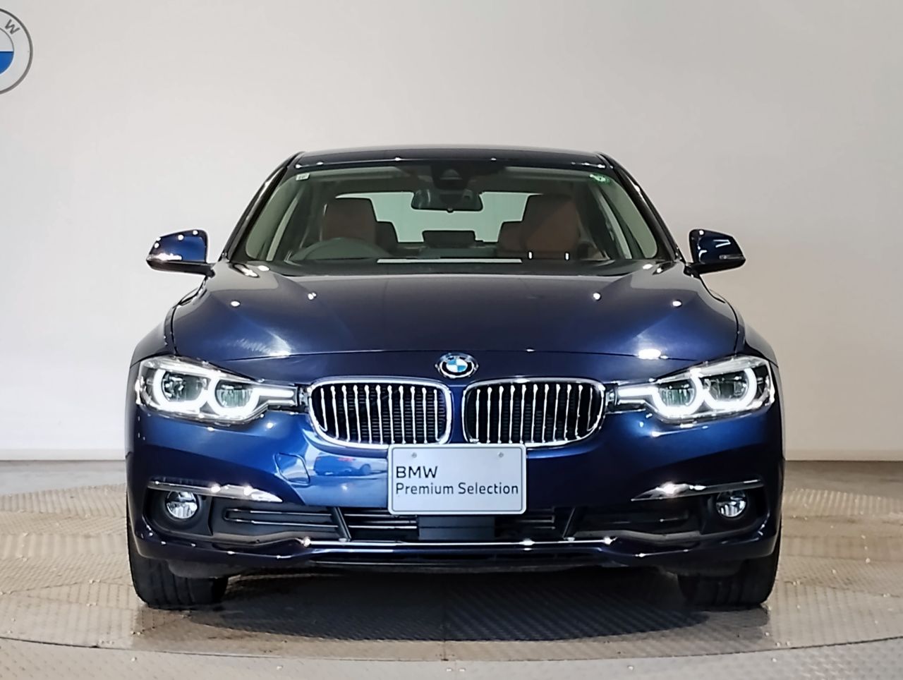 320D SEDAN RHD