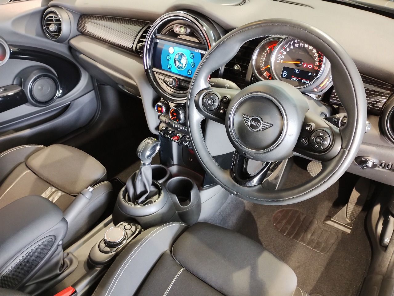 F56 COOPER S D(AT)