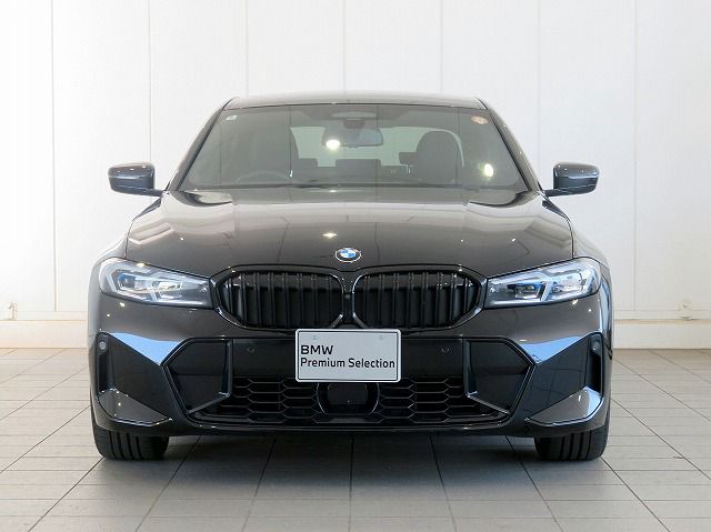 320d xDrive Berline RHD