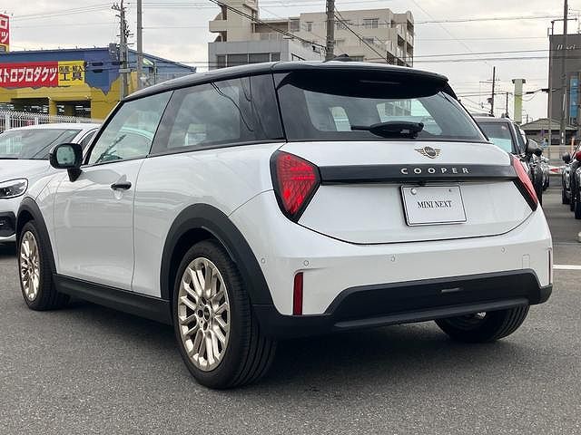 F66 MINI Cooper C 3Dr