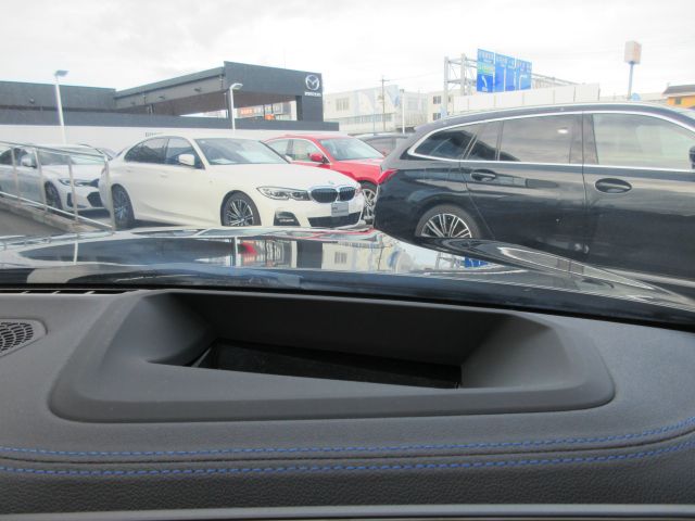 320d xDrive Berline RHD
