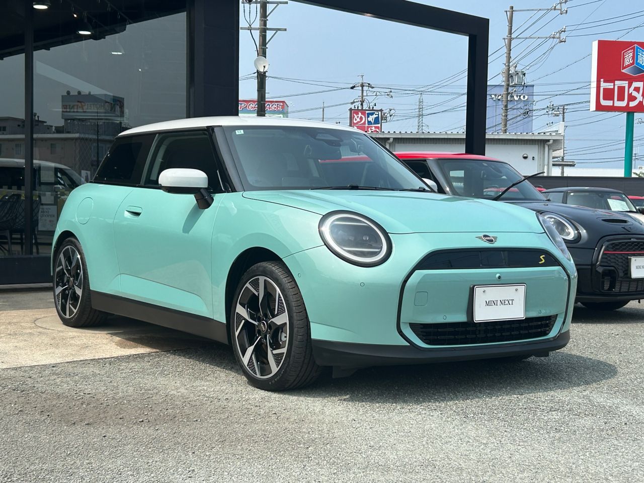 J01 MINI Cooper SE