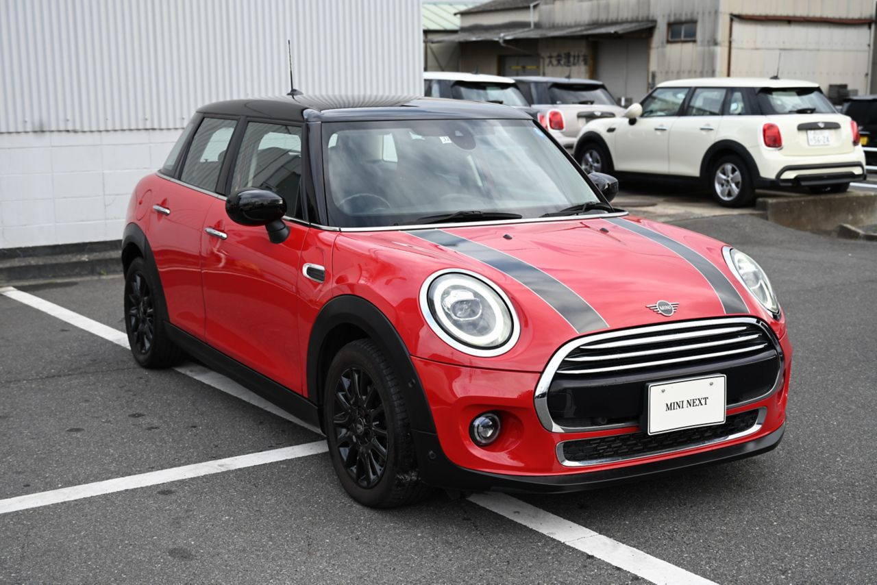 F55 COOPER D (AT)