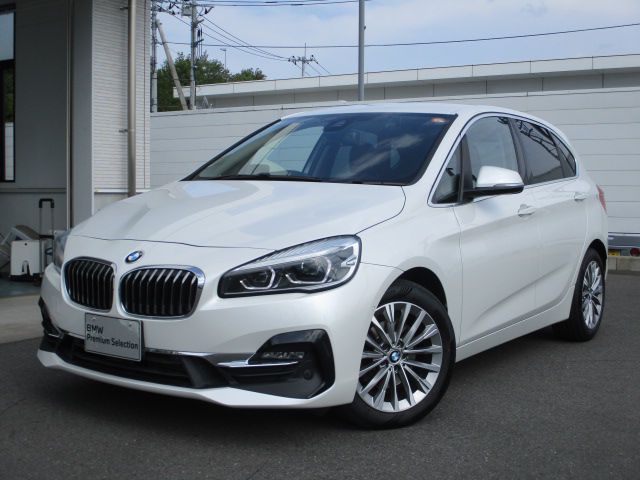 218d Active Tourer Luxury