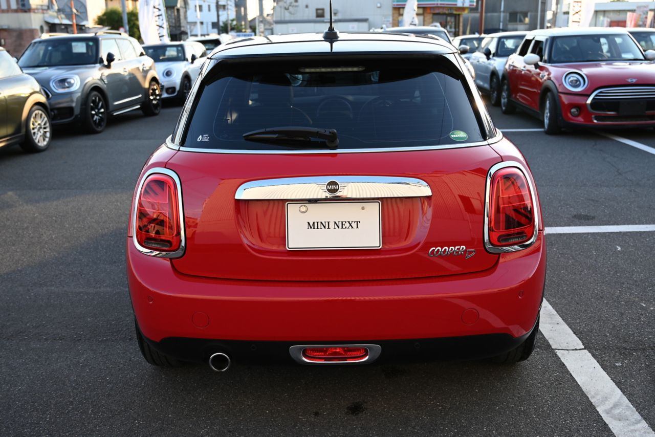 F55 COOPER D (AT)