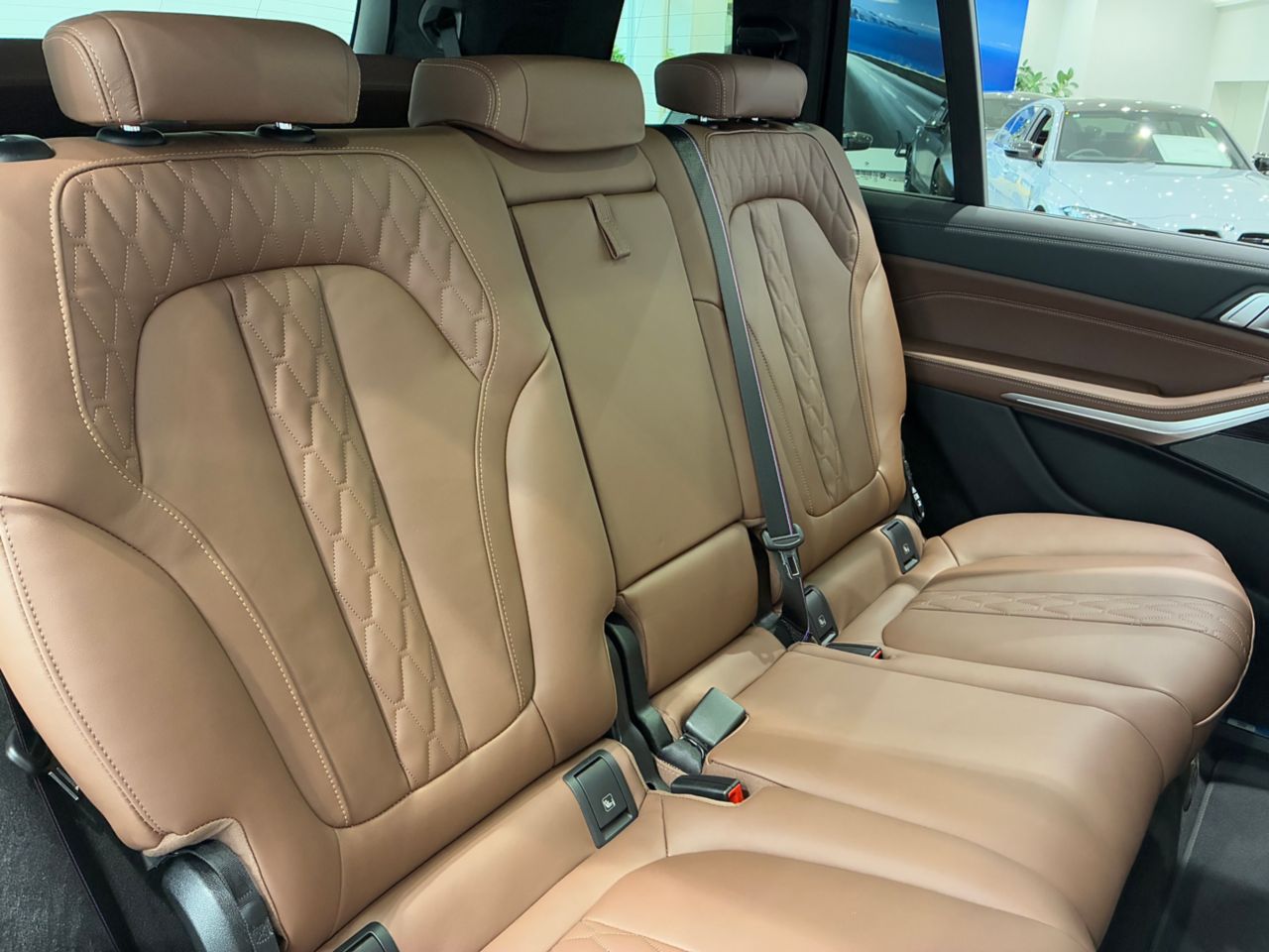 X7 xDrive40d RHD US