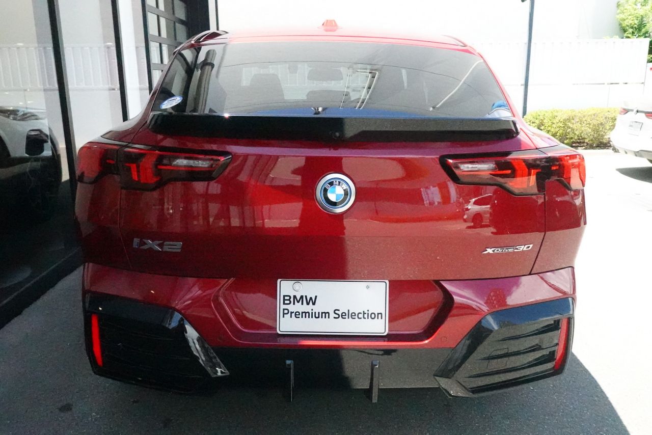 iX2 xDrive30 MSP