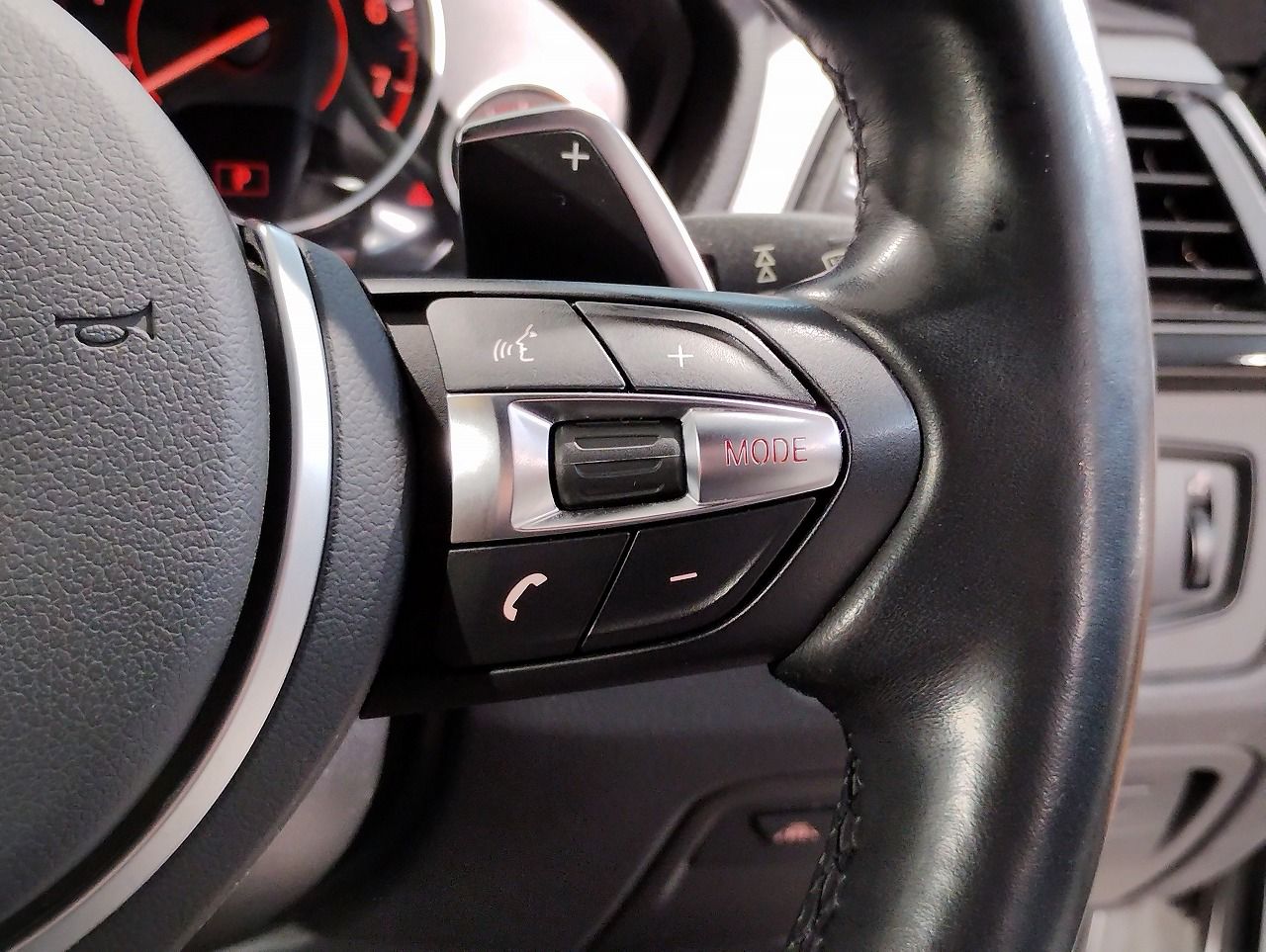 320I GRANTURISMO RHD