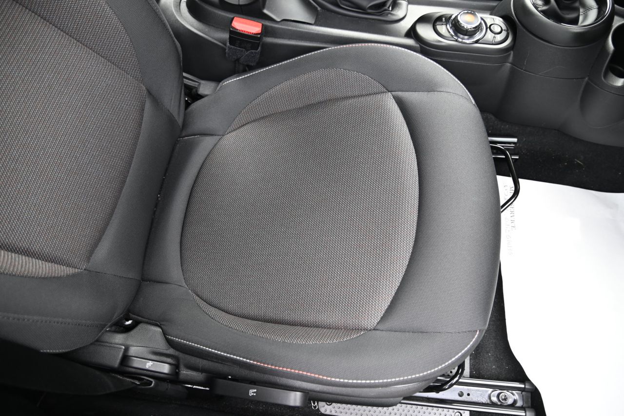 F55 MINI Cooper 5-Door Hatch LCI