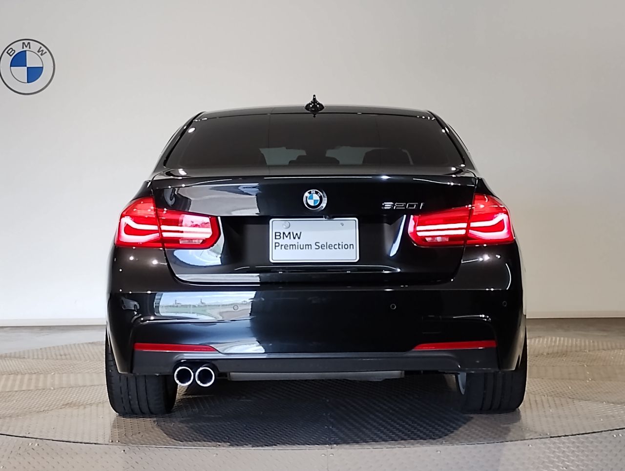 320I SEDAN RHD