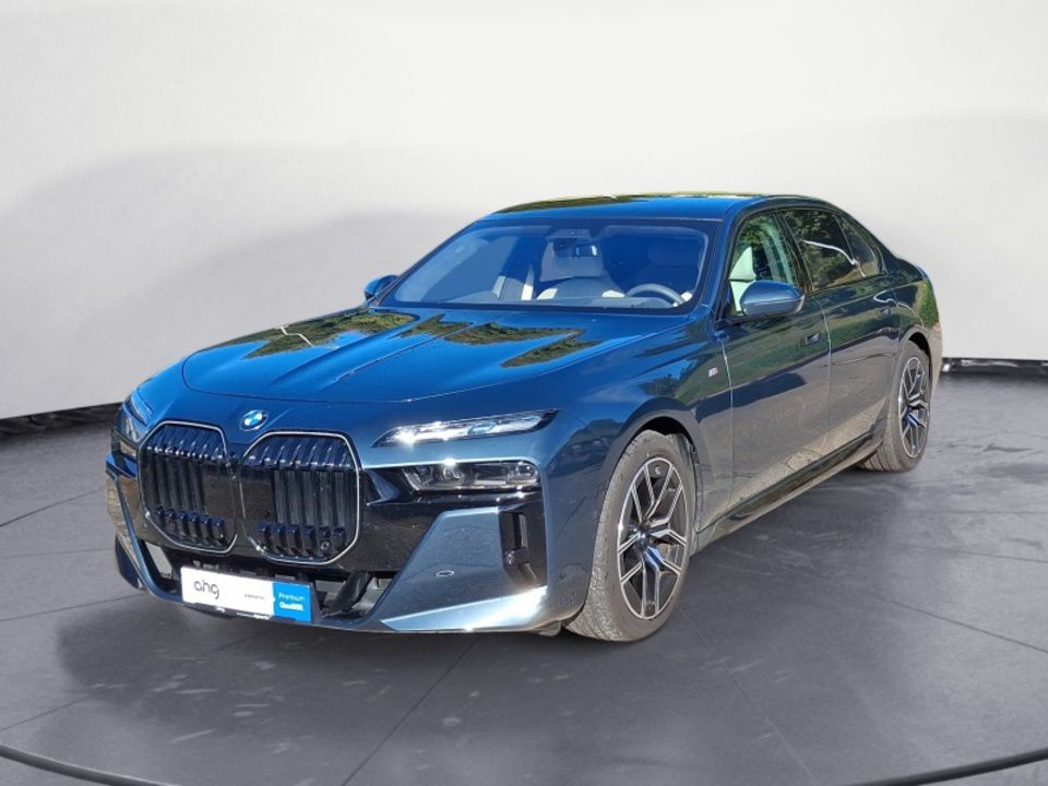 BMW 740